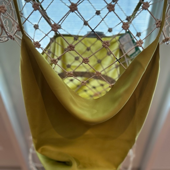 XLarge satin top new - Picture 5 of 10